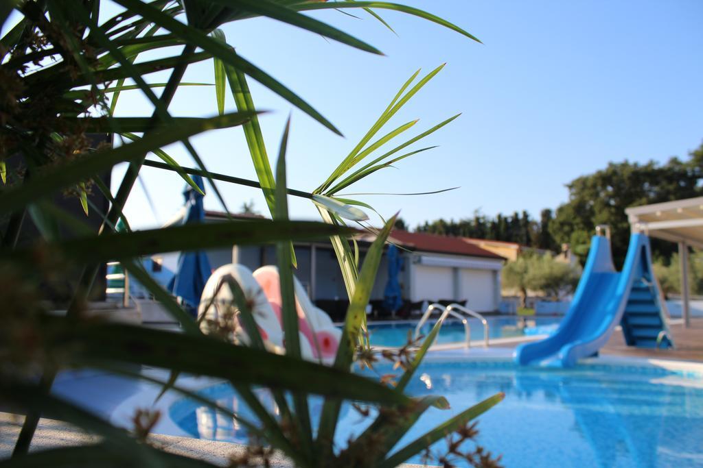 Resort Zatisje Savudrija Exterior photo